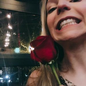 Meet your Posher, Caitlin